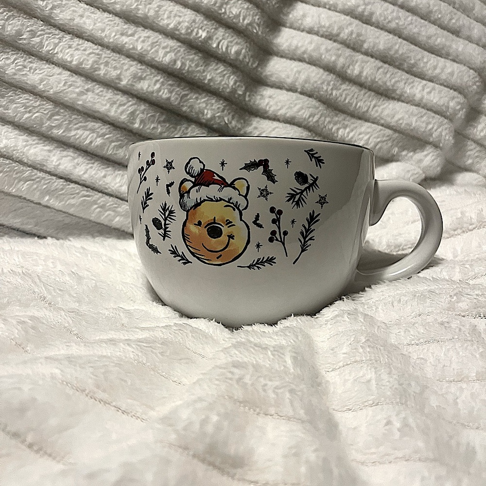 Disney’s Pooh Christmas mug